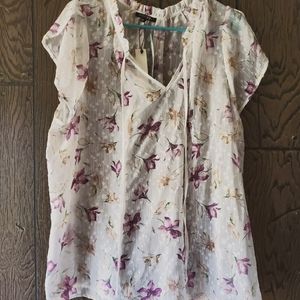 NWT Sweet Floral tie  blouse